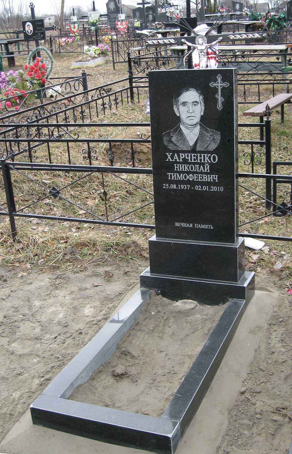 Гранитные памятники Вышгород на одного